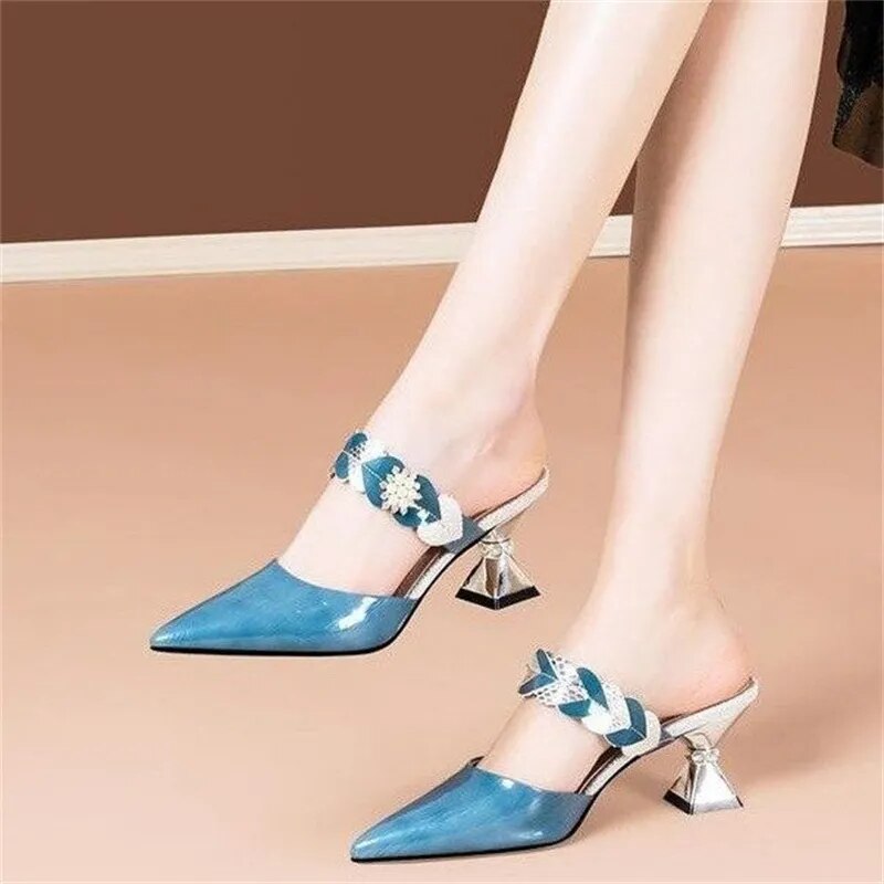 Pointed Designer Slides
