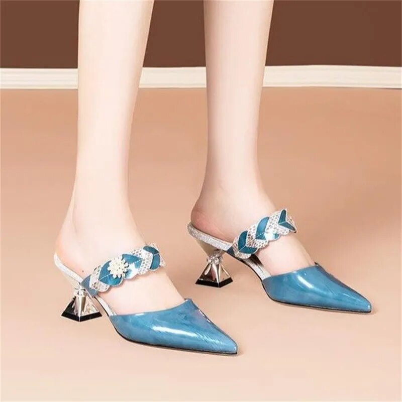 Pointed Designer Slides