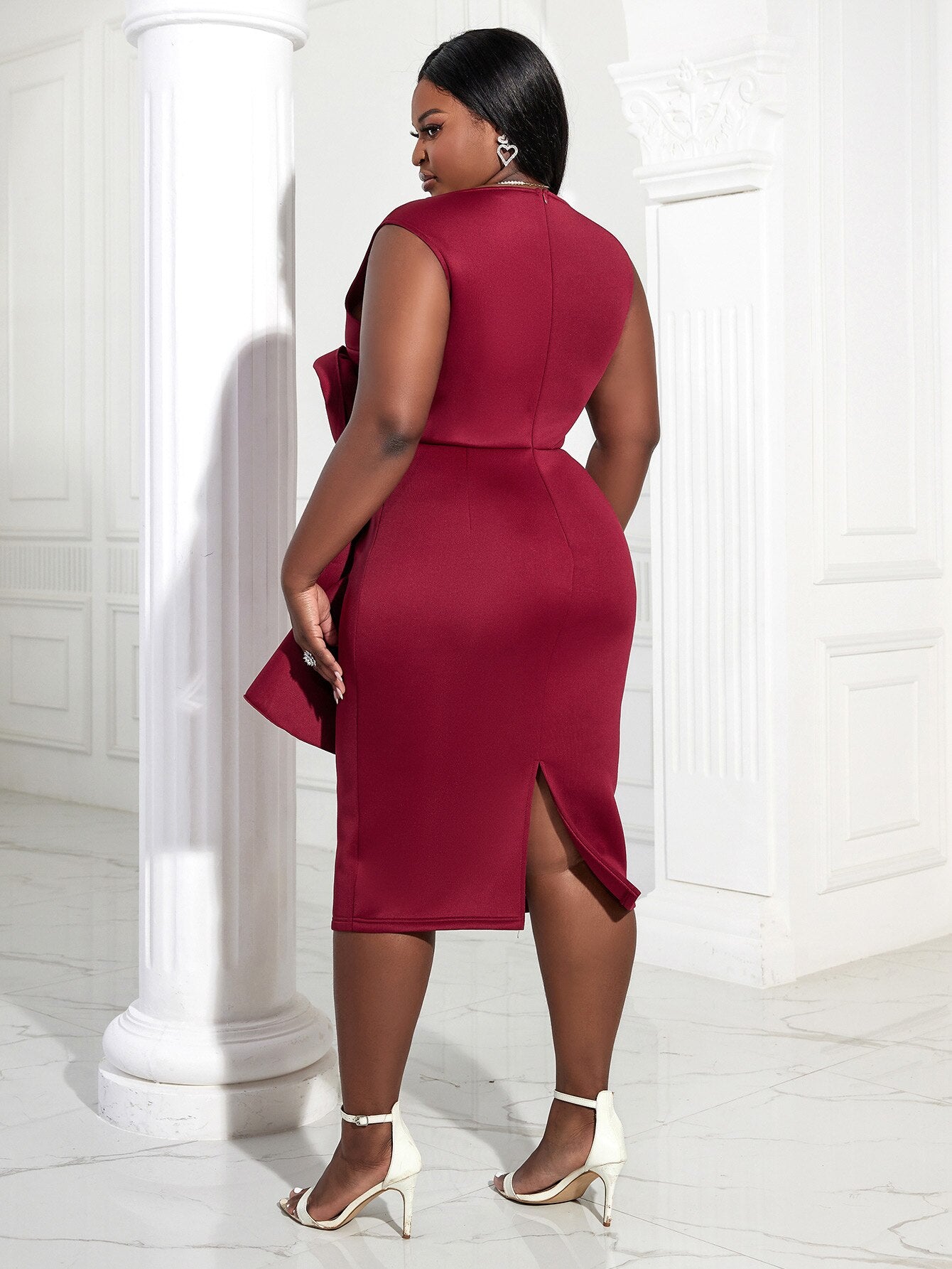 Women Burgundy Sleeveless Robes