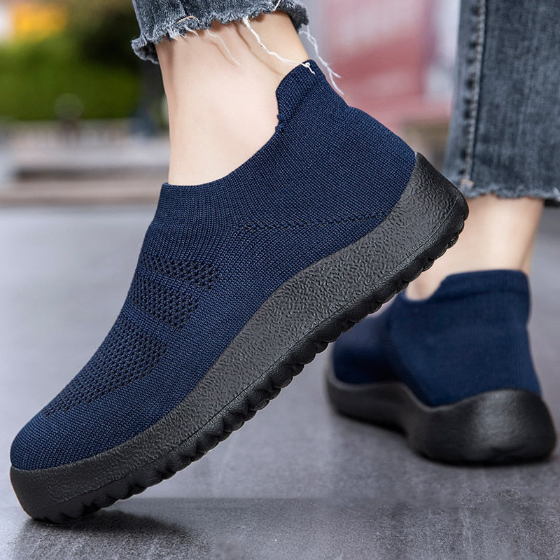 Lightweight Slip On Sports Tennis Sneaker